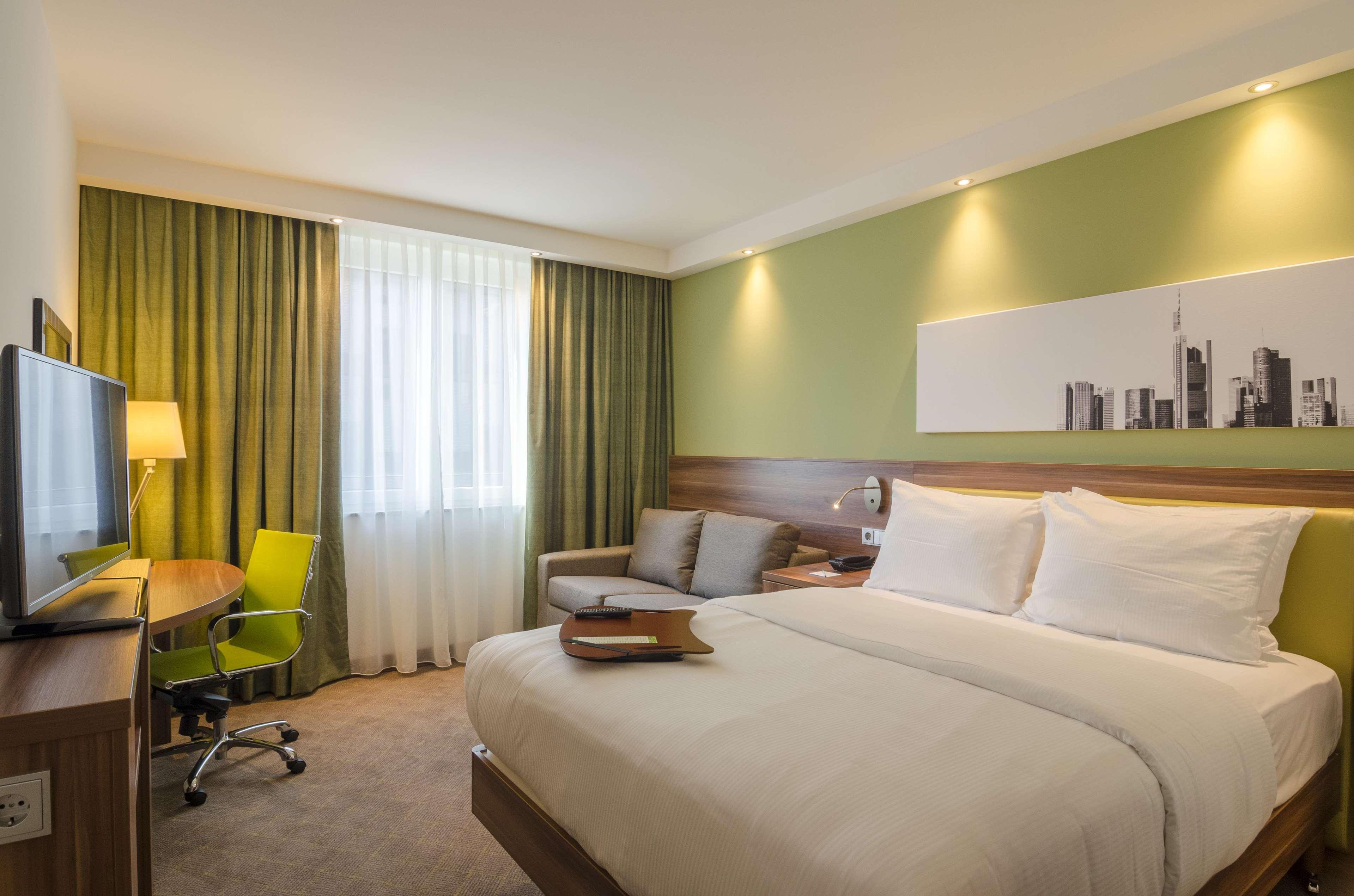 Hampton By Hilton Frankfurt Centre 3* Fráncfort del Meno