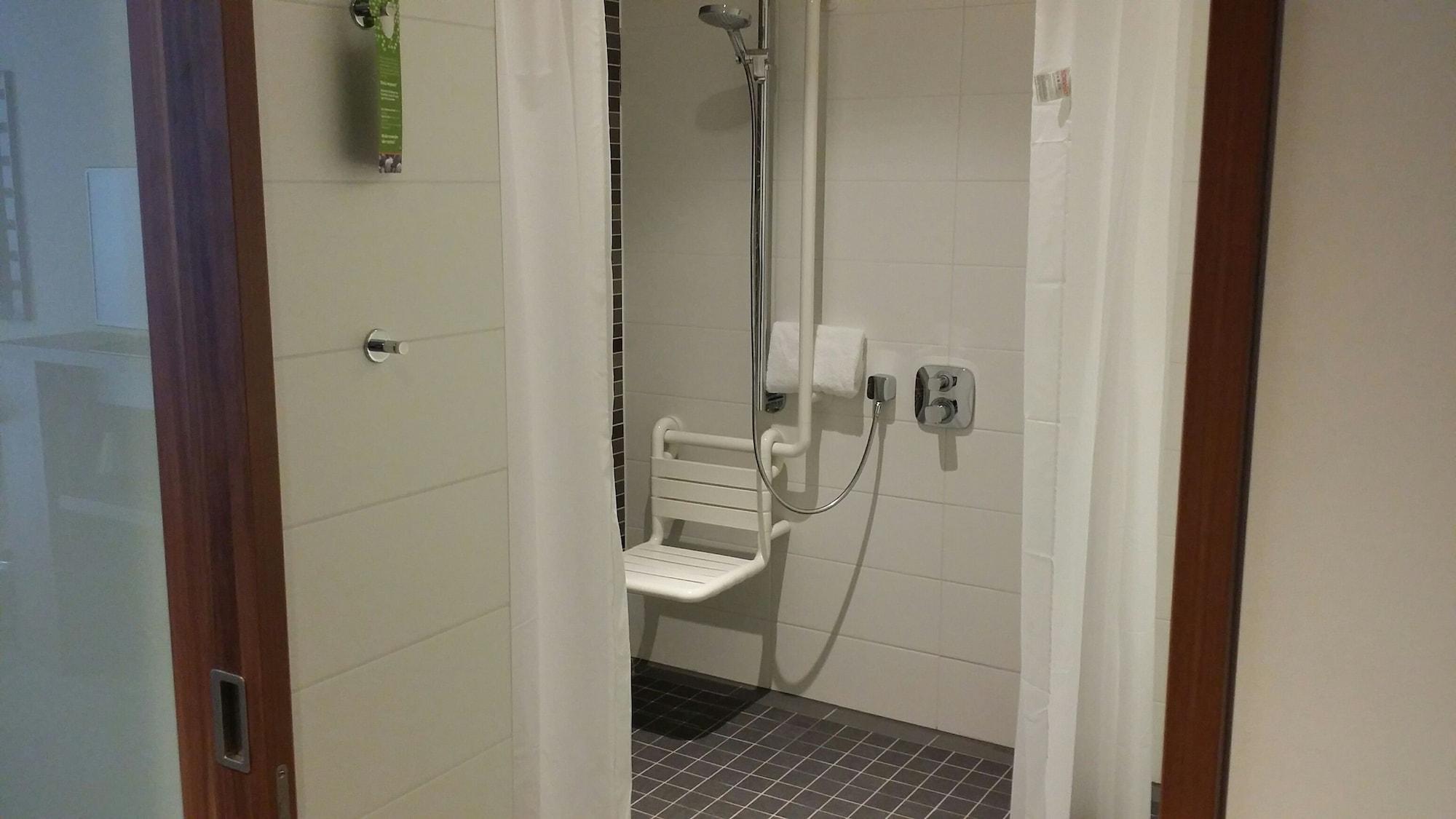 Hampton By Hilton Frankfurt Centre Hotel 3*