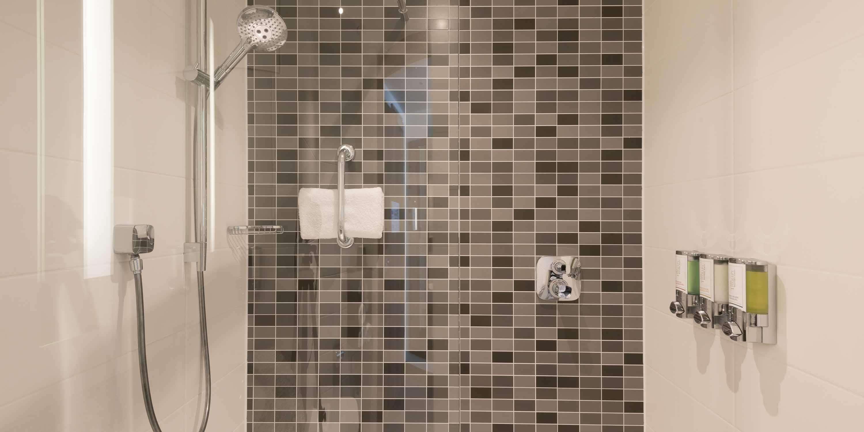 Отель Hampton By Hilton Frankfurt Centre 3*
