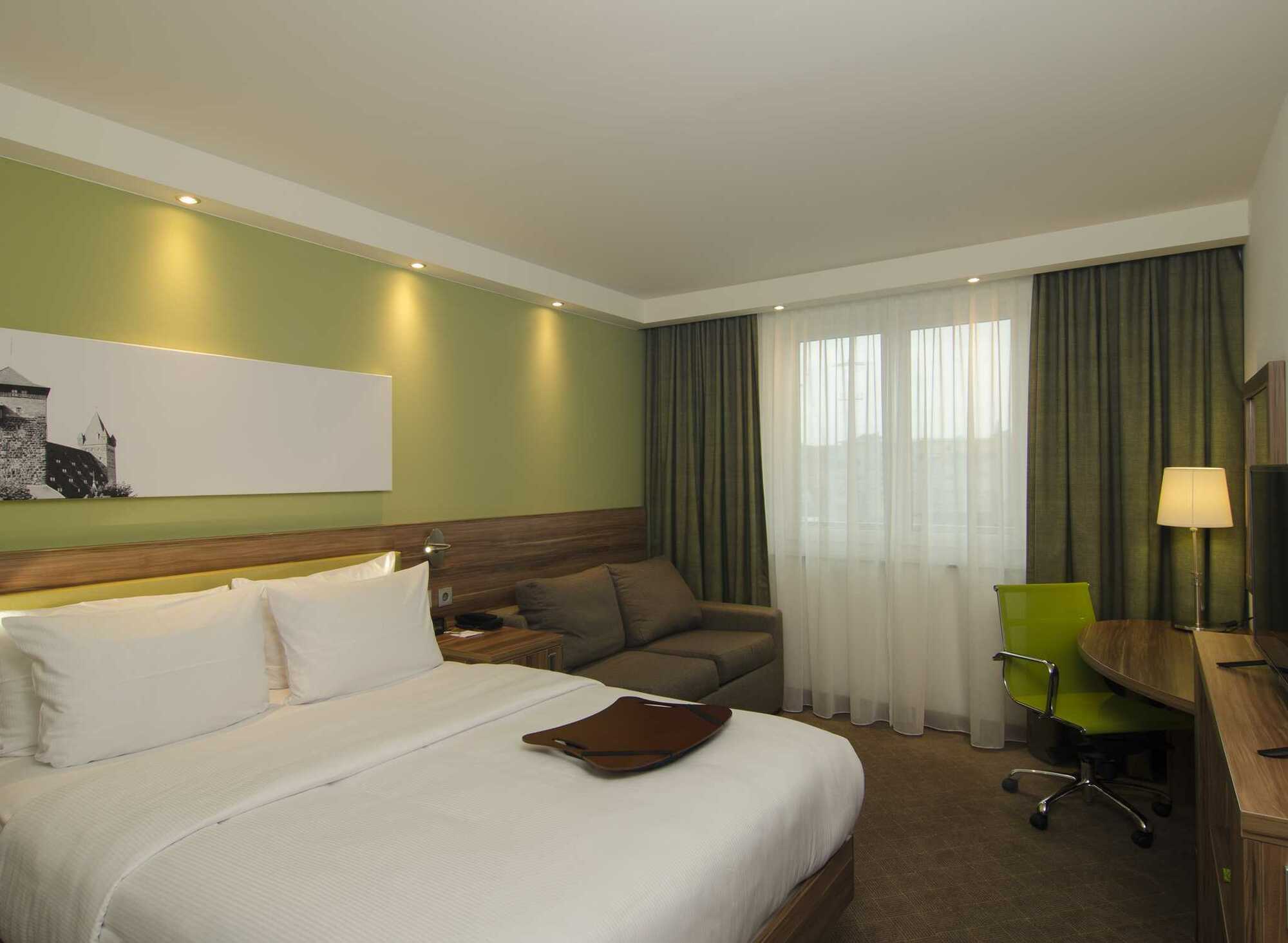 Отель Hampton By Hilton Frankfurt Centre Франкфурт-на-Майне