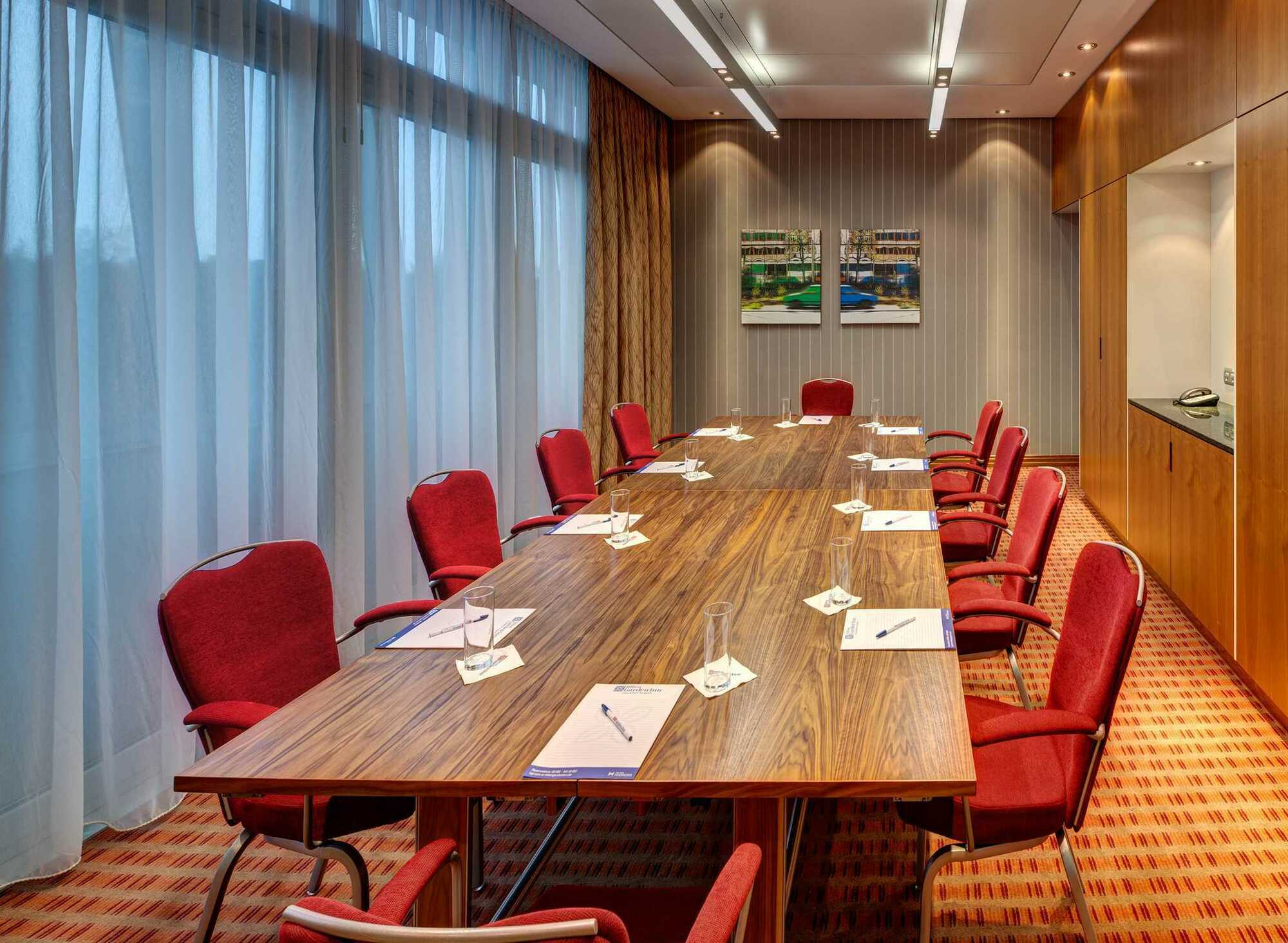 Hampton By Hilton Frankfurt Centre